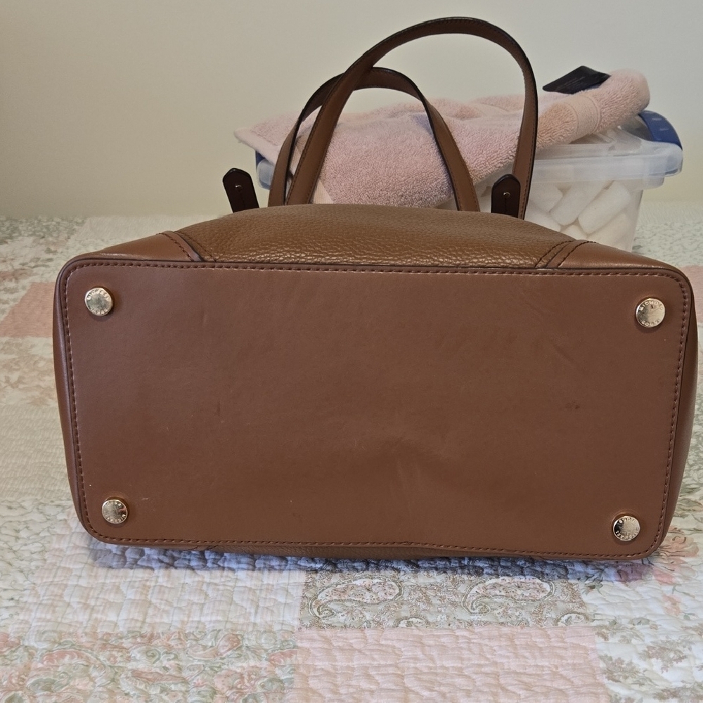 Michael Kors Brown Leather Aria Shoulder Bag - Picture 10 of 15